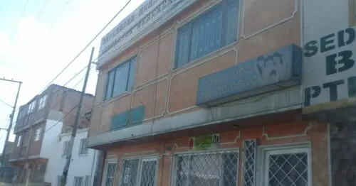 CONSULTORIO ODONTOLOGICO CARRERA 135